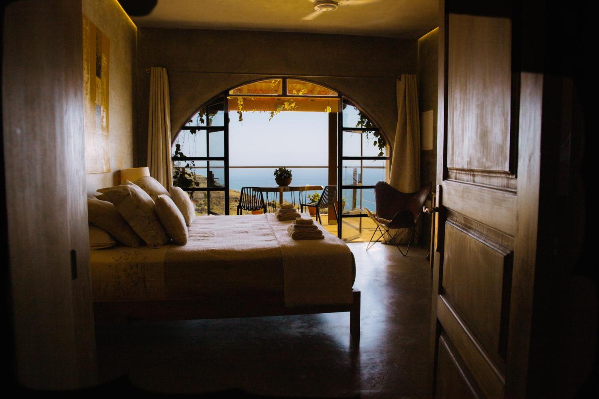 Les Terrasses Suites Calheta  Exteriör bild